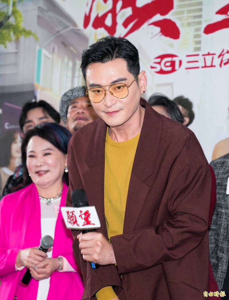 今天是陳冠霖老婆的生日，他透露昨天晚上也有跟老婆視訊祝生日快樂。（記者王文麟攝）