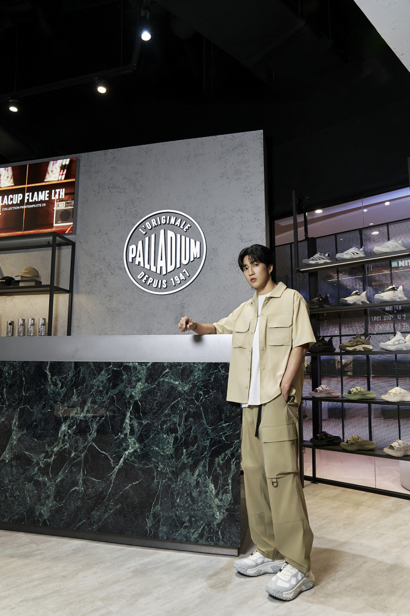 婁峻碩化身潮流導師。（PALLADIUM提供）