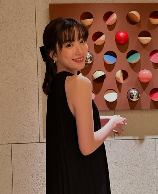 事發後永野芽郁神隱5日，直到今（29）日凌晨才在自己主持的廣播節目親自道歉。（翻攝自IG）