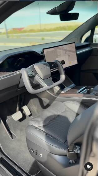 小淳愛車的內裝。（翻攝自IG）