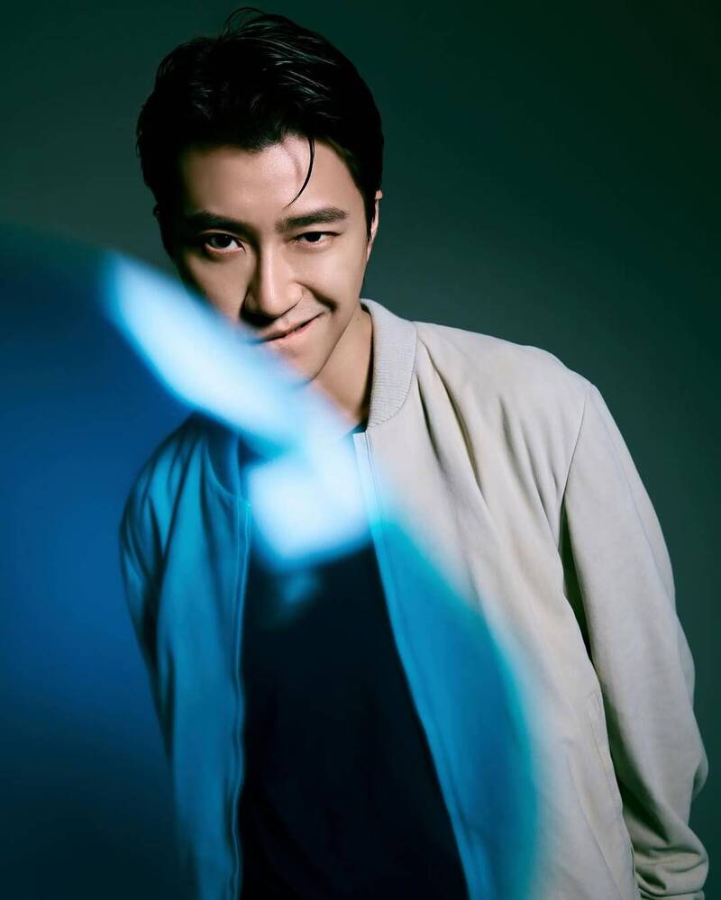 江宏傑的壞痞帥笑引起日本粉絲熱烈討論。（翻攝自IG）