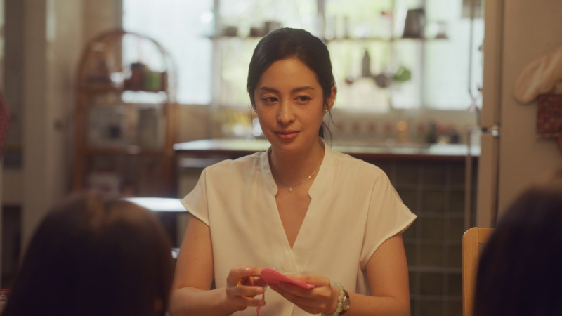 莫允雯在《院長爸爸》飾演院長夫人「小薇」。（大愛電視提供）