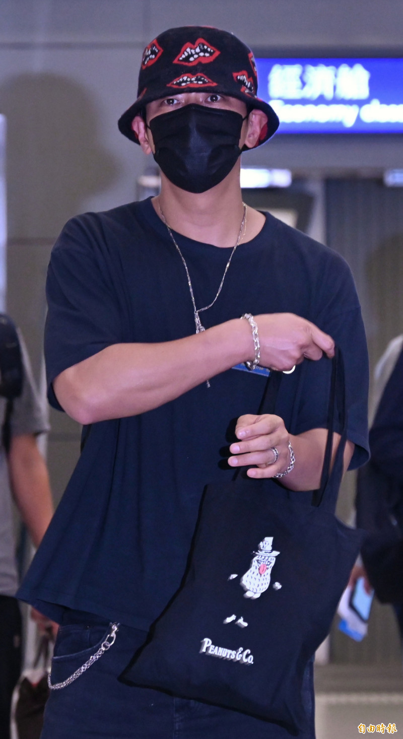 百想藝術大賞戲王朱智勛抵台。（記者劉信德攝）