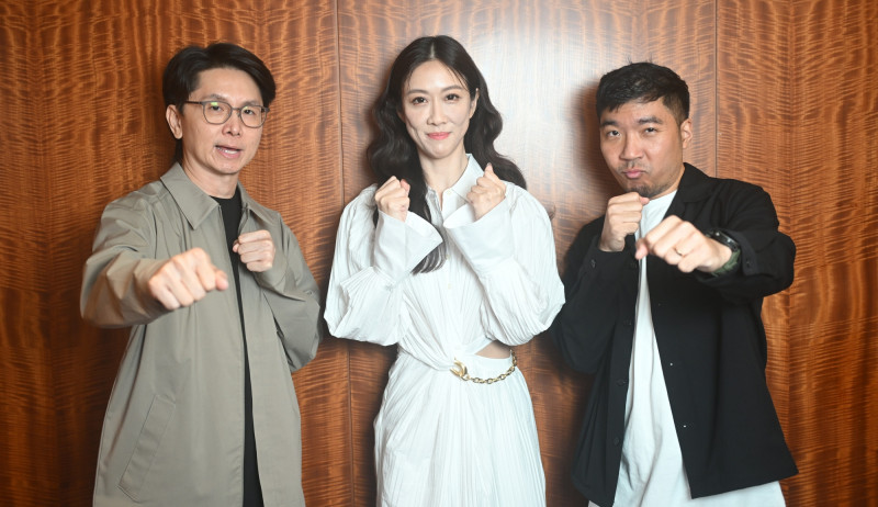 《冥婚鬧泰大》泰國監製班莊（左起）、台版監製金百倫及泰國導演查揚諾，在製作電影上有不少共鳴。（記者潘少棠攝）