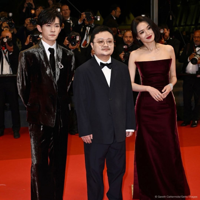 坎城影展》舒淇絕美登紅毯 畢贛新片《狂野時代》世界首映