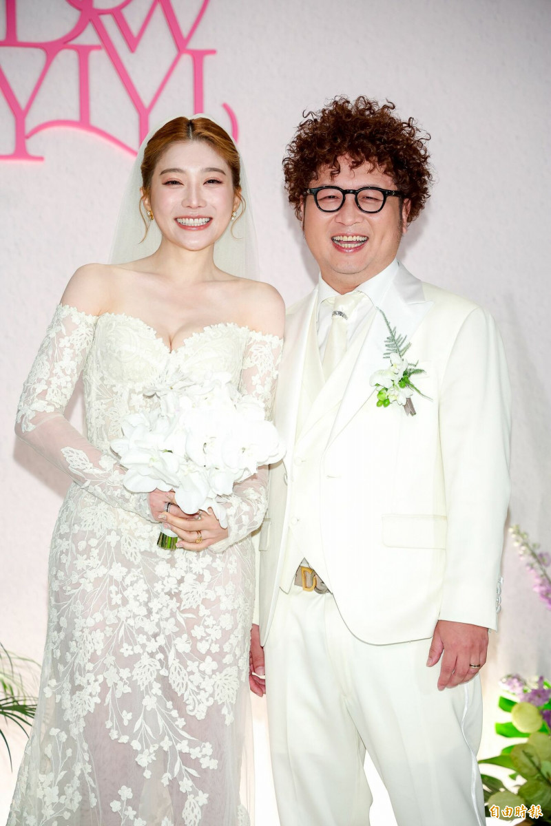納豆依依婚宴砸300萬 曝生子規劃突發豪語：今晚8次