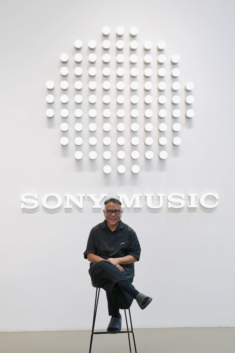 洗腦神曲《跳樓機》幕後推手是他！索尼大中華區CEO陳國威驚人背景曝光- 自由娛樂