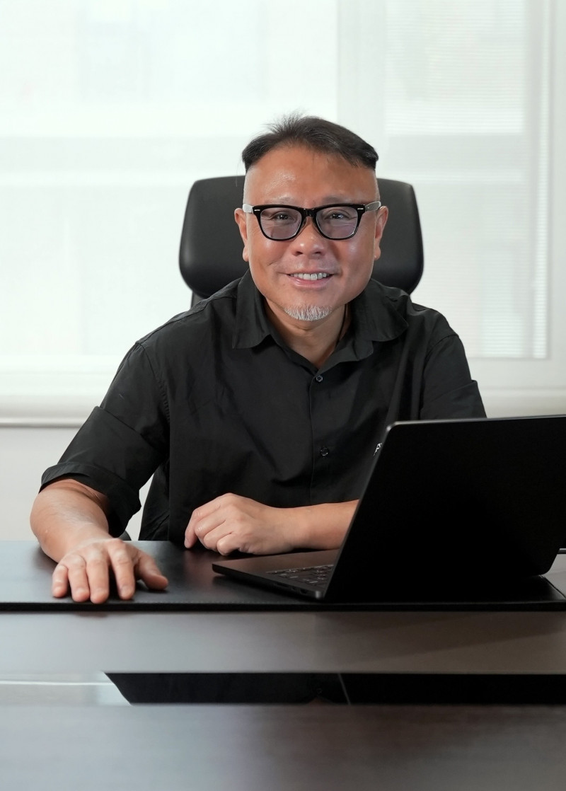 洗腦神曲《跳樓機》幕後推手是他！索尼大中華區CEO陳國威驚人背景曝光- 自由娛樂