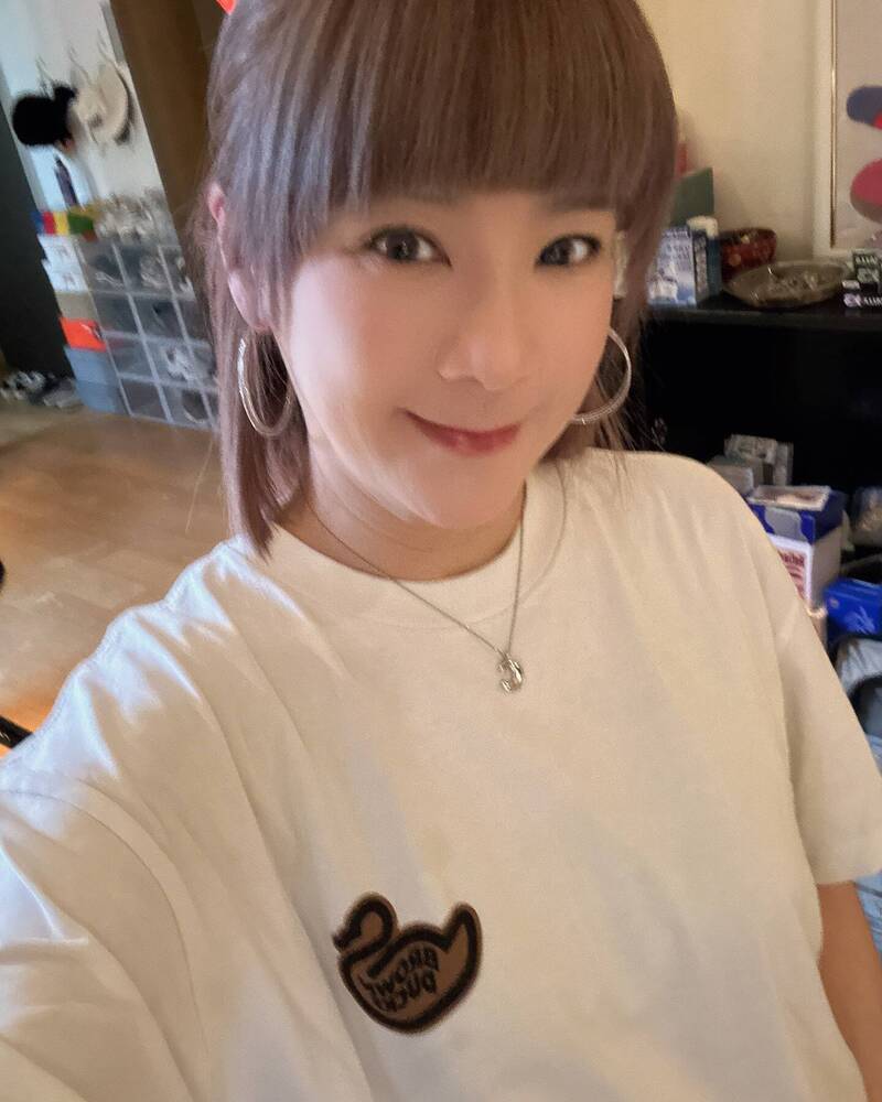 陸元琪女兒本週滿20歲，下週要陪媽媽去韓國首爾。（翻攝自臉書）