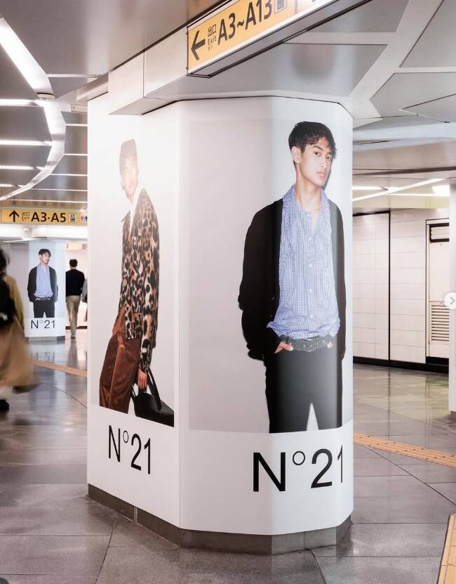 網友讚道休蓮根本是「複製貼上」達比修有的帥氣。（翻攝自IG）