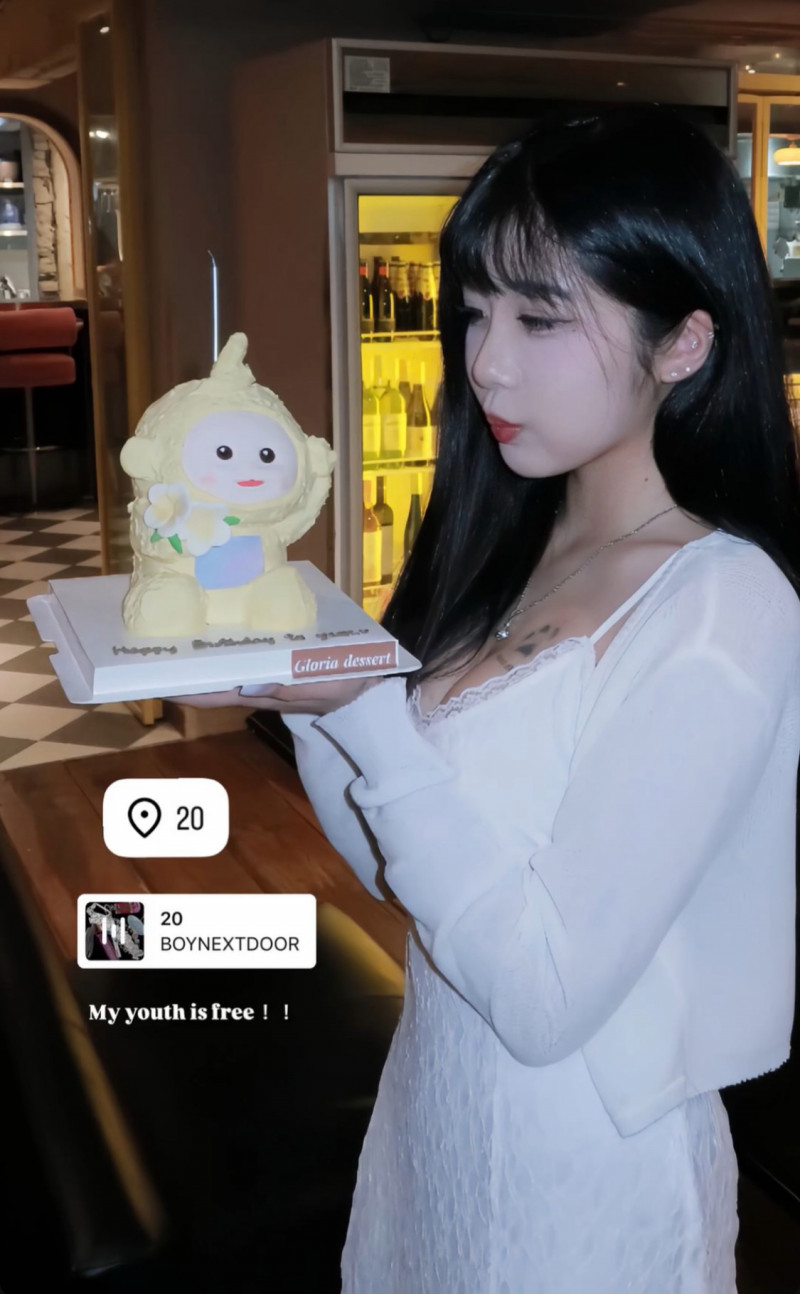 袁惟仁女兒二十歲了。（翻攝自IG）