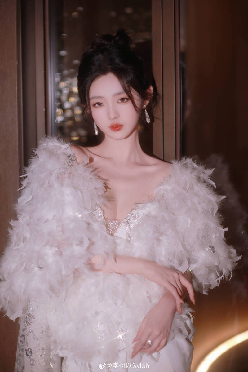 李柯以人氣夯，商業價值高。（翻攝自微博）