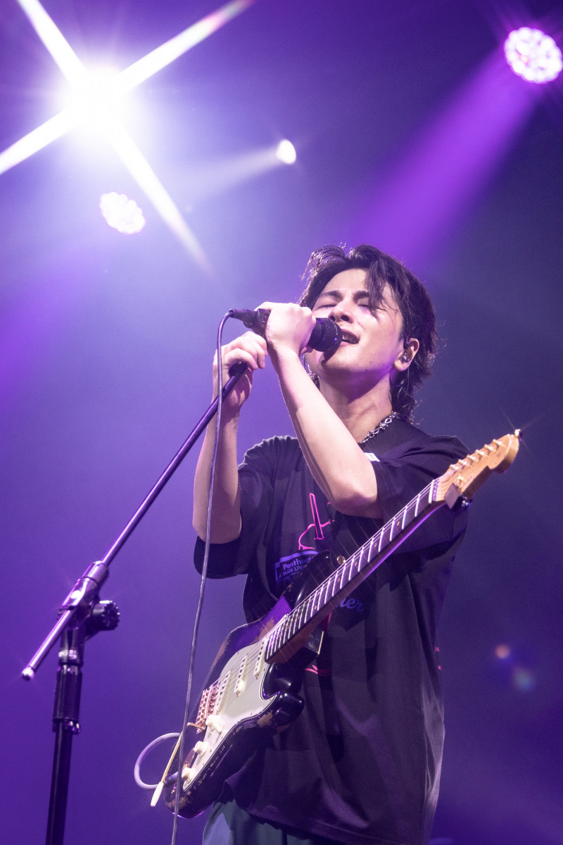 Penthouse浪岡真太郎自彈自唱，展現超強實力。（好玩國際文化提供）