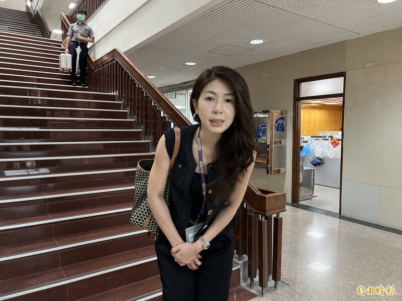 律師李怡貞外貌遭黑粉攻擊! 神回「我不是靠外貌闖天下」贏得漂亮才重要