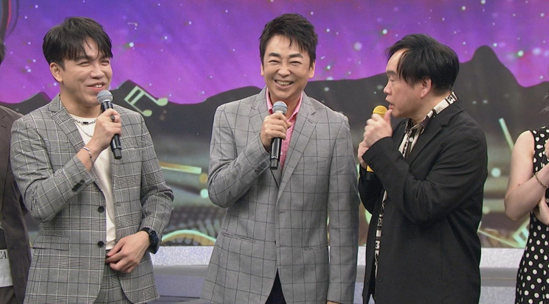 《綜藝一級棒》（中）羅文聰再度擔任節目評審。（中視提供）