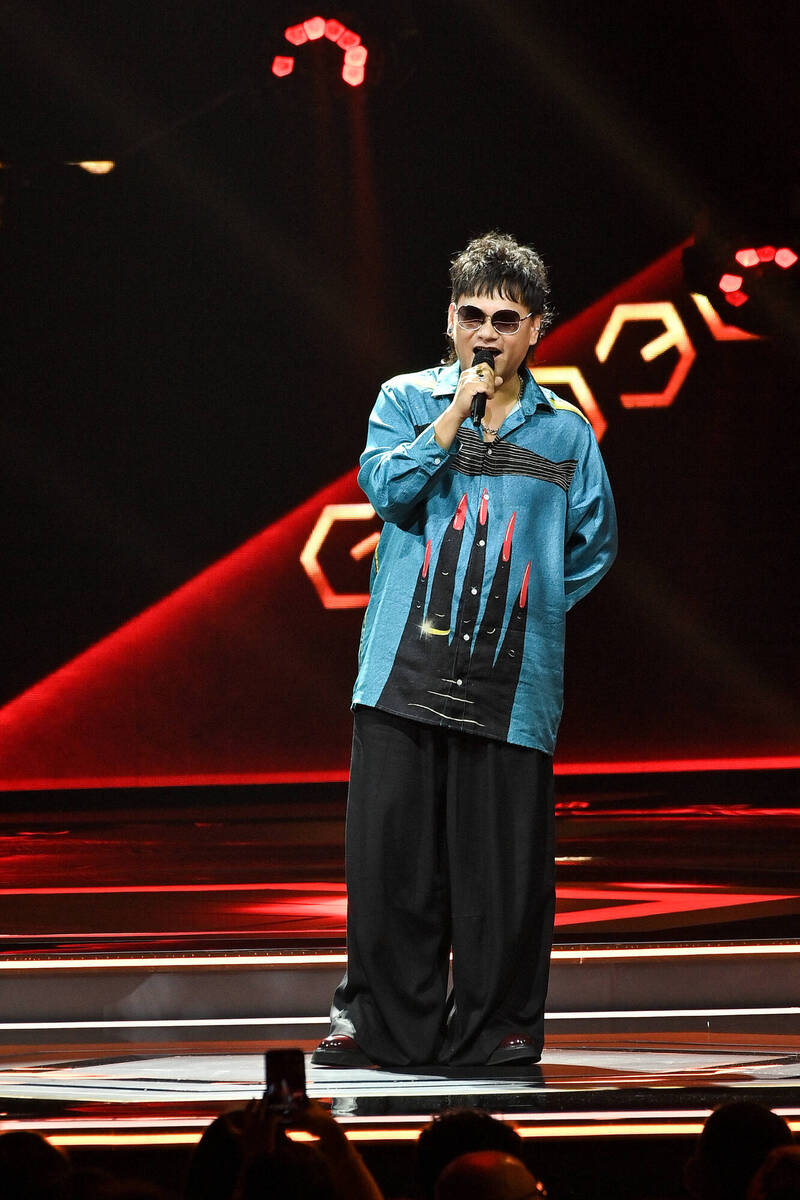 今年擔任引言人之一的桑布伊曾三度獲得最佳原住民語歌手獎。（台視提供）