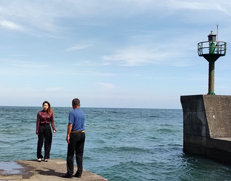 賴慧如（左）在《好運來》為兒子身世對龍天翔怒吼。（民視提供）