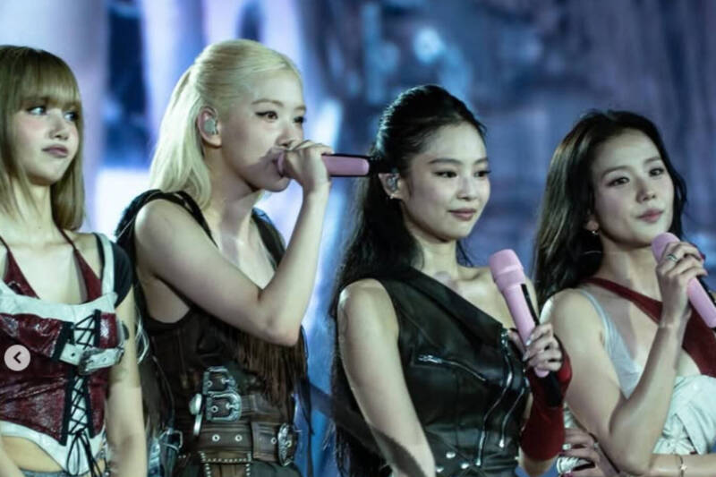 花2千8買BLACKPINK演唱會「全程竟看不到人」！YG急致歉了