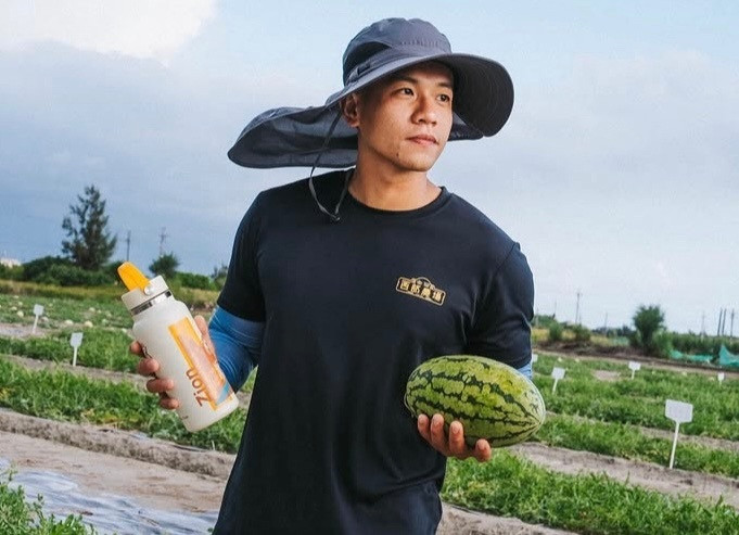 青農網紅慘翻車！業配中國拼多多「遭轟雙標自打臉」道歉了