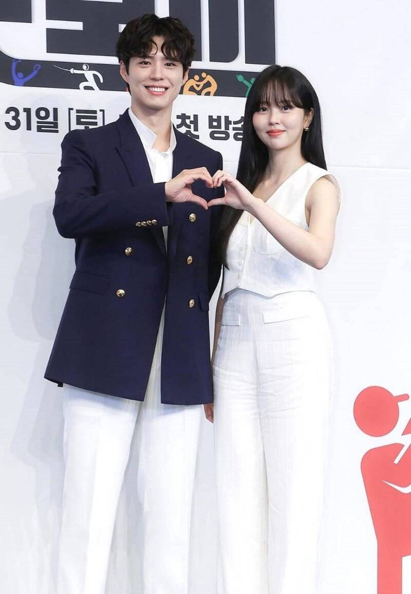 朴寶劍（左）與金所炫領銜主演的《健將聯盟》收視率不斷飆升。（翻攝自網路）