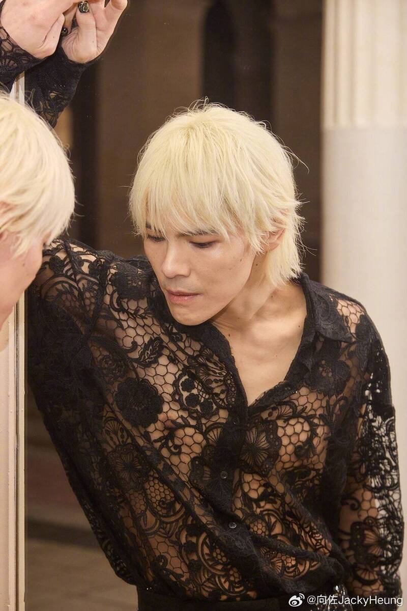 中國網友瘋傳向佐要演短劇了。（翻攝自微博）