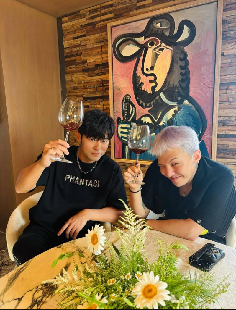 不要懷疑！周杰倫收藏畢卡索破億真跡 GD、山下智久都看過