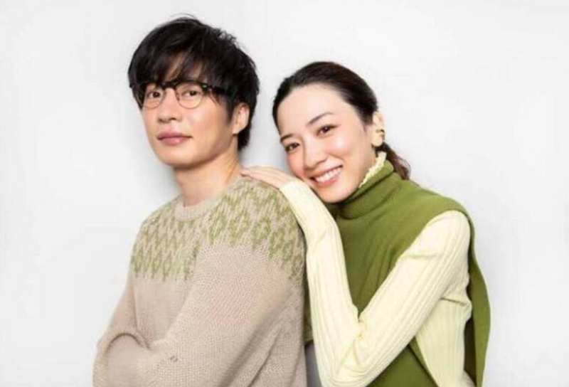 田中圭（左）與永野芽郁（右）爆出不倫戀。（翻攝自X）