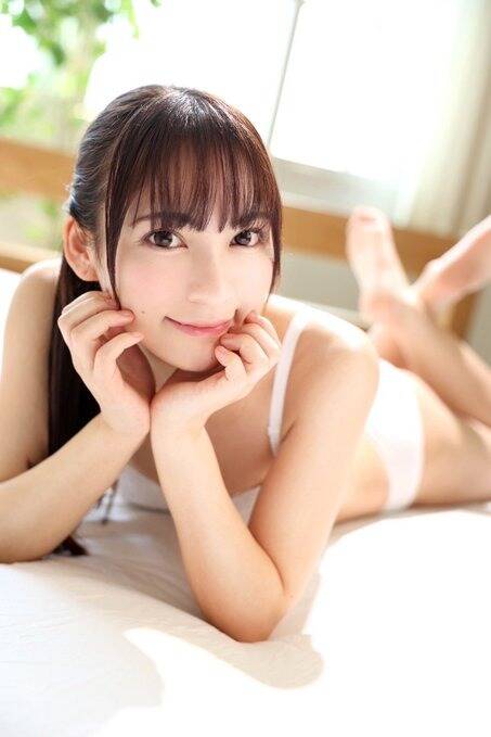 日本明（19）日出道的新人AV女優尋井海話題度超高。（翻攝自X）