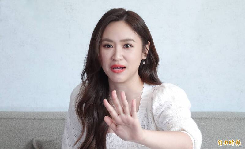 吳姍儒提到這半年來容易頭痛。（記者潘少棠攝）
