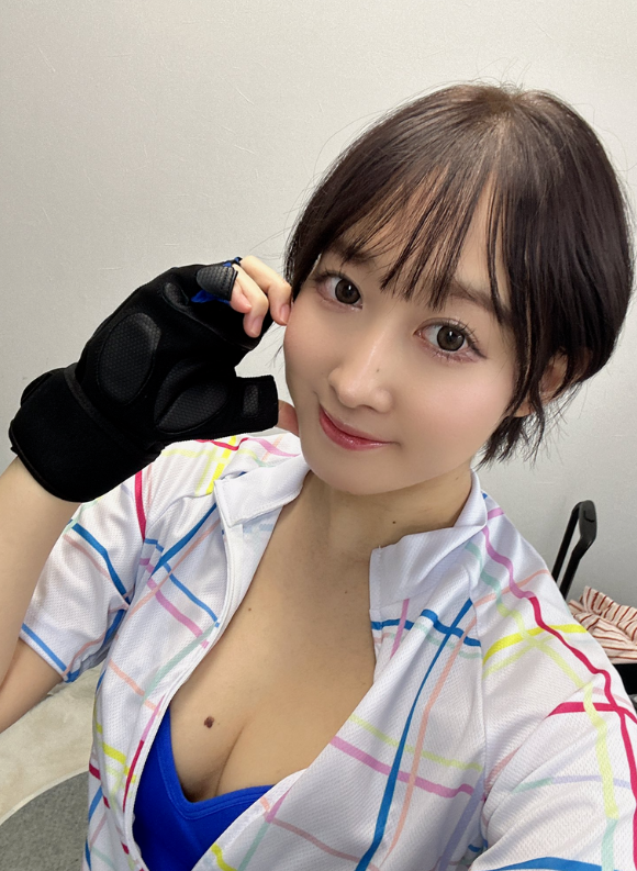 咲野瑞希在讀高中時，真的是弓箭社團團長。（翻攝自X）