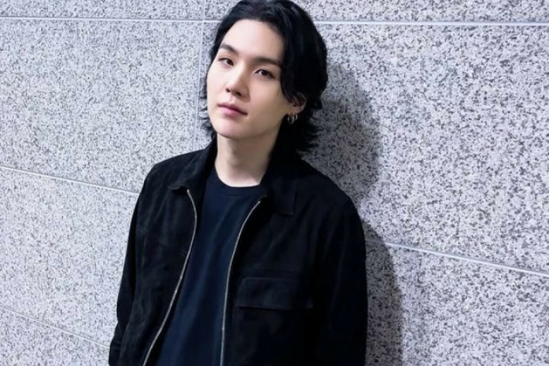 SUGA當兵前酒駕形象大傷，2025年服完兵役後將合體BTS活動。（翻攝自網路）