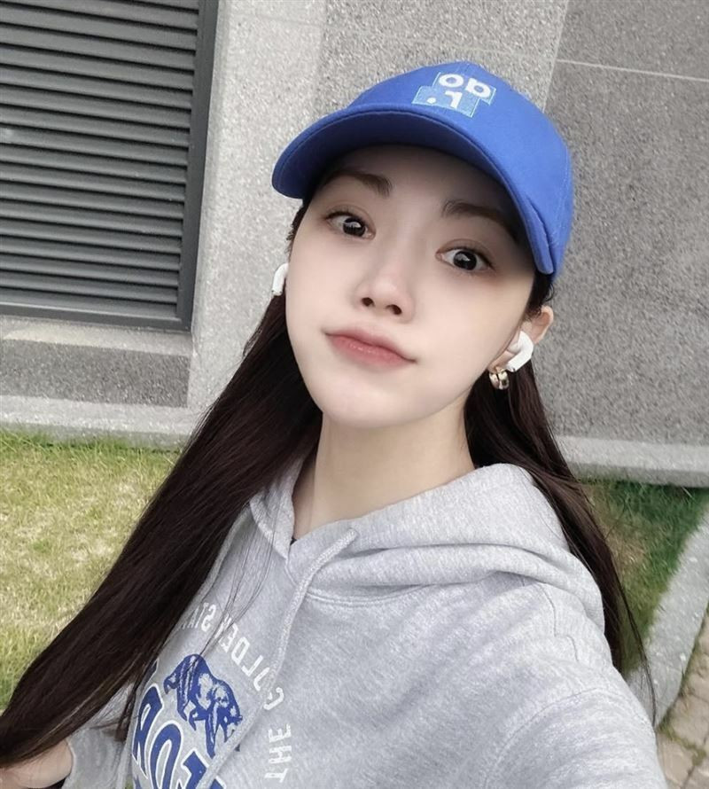 Lizzy近期上After School隊長的節目，表示酒駕後，有些成員不理她。（翻攝自網路）