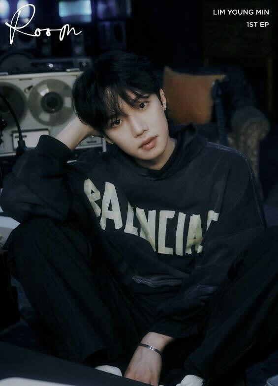 林煐岷因酒駕事件退出AB6IX，退伍後還手寫道歉信悔過。（翻攝自網路）