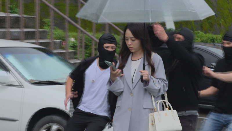 王燦演反派太入戲!研究社會案件扮心機大魔王 綁架勇兔引恐慌 - 自由娛樂