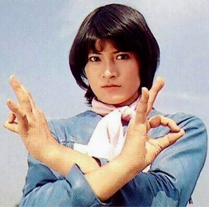 志穂美悦子是上世紀70年代相當有名的武打女演員。（翻攝自X）