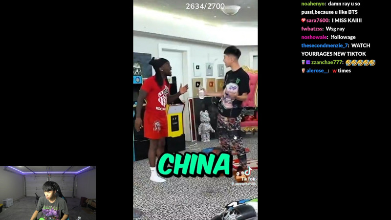 Ray開直播爆料中國行遭取消。（翻攝自Twitch）