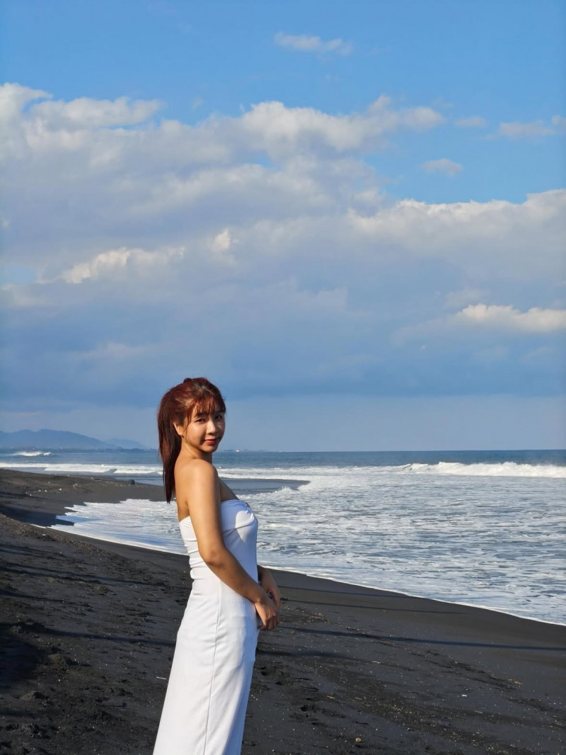 吳夢夢35歲生日禮物，一開口就拿到「一年旅費」。（翻攝自Threads）