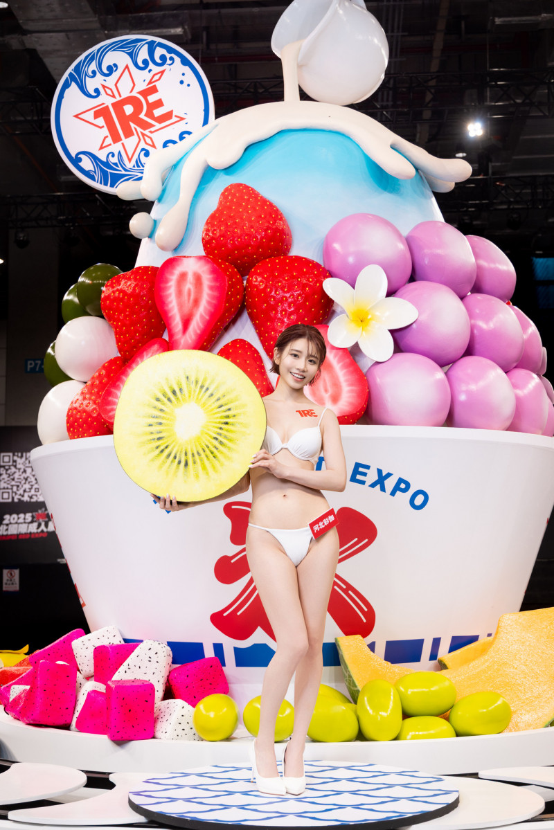 影）河北彩伽脫了身材超辣！推台灣獨有「剉冰」為老司機加料- 自由娛樂