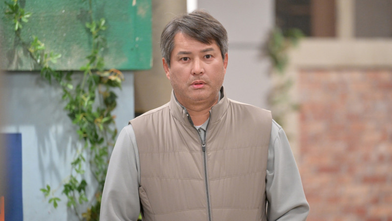 年輕時是「體育系男神」的李鍾原自曝曾有富豪提親。（中天娛樂台提供）