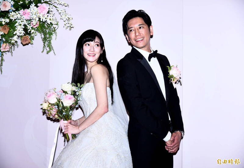 林逸欣被愛富養逼哭人！結婚不忘孝順醫生老爸 秘密驚喜曝光