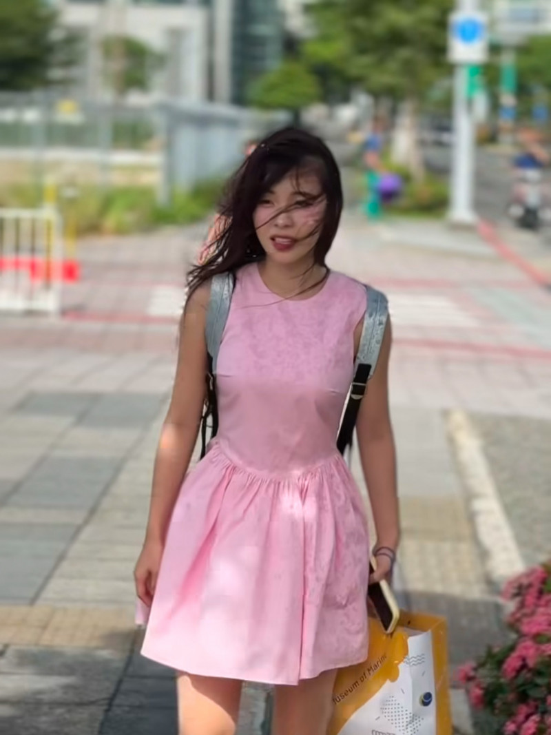 李多慧颱風天遇狂風 自豪來台3年不害怕網笑翻