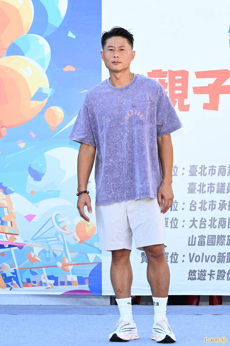 被問5566合體可能性時，彭小刀笑說「沒有什麼不可能」。（記者胡舜翔攝）