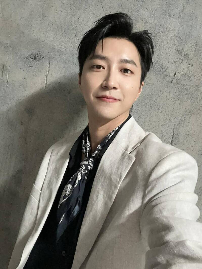 江宏傑參加屏東巧克力活動，曬出照片，讓日本網友驚艷。（翻攝自IG）