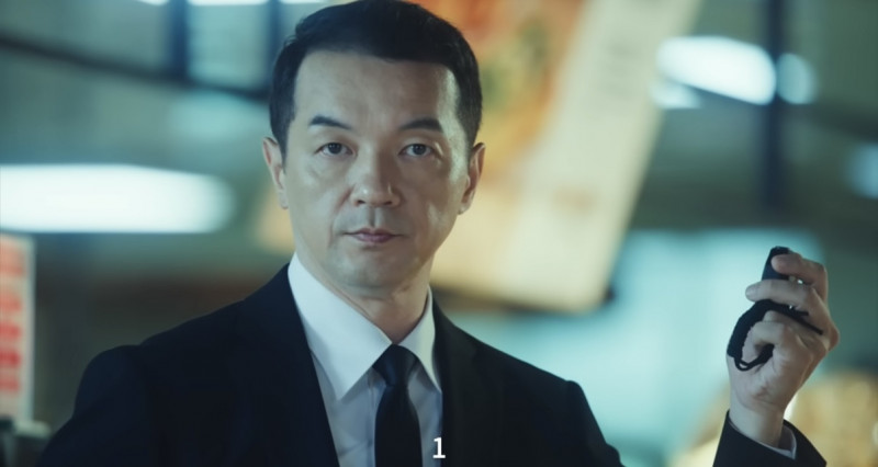 2025年全聯先生回歸廣告，他再度以冷面姿態現身。（翻攝自YouTube）