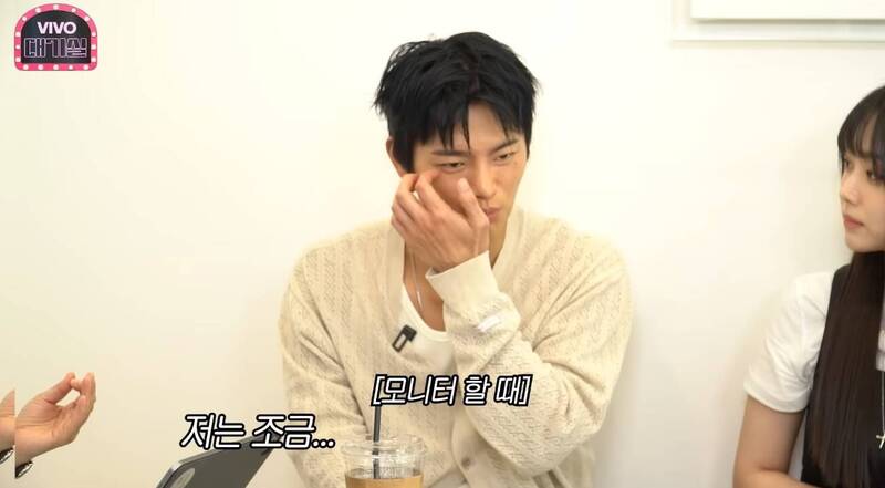 徐仁國登上 YouTube節目《VIVO TV - 비보티비》。（翻攝YouTube）