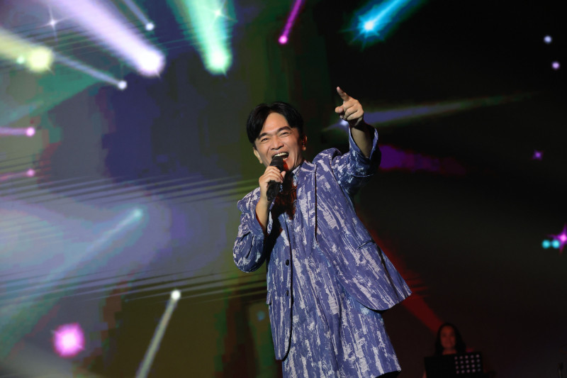 吳宗憲砲火全開逗笑全場。（名人演藝事業提供）