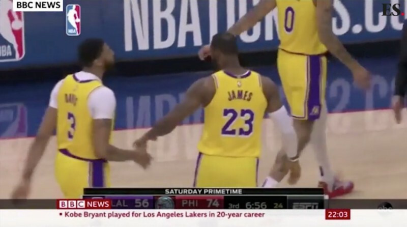 當時全球球迷群起譙爆BBC，紛紛怒嗆「球衣上都寫James了」。（翻攝自BBC）