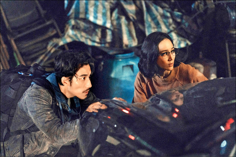 全球OTT大獎》《化外之醫》奪內容獎 林廷憶封新人獎