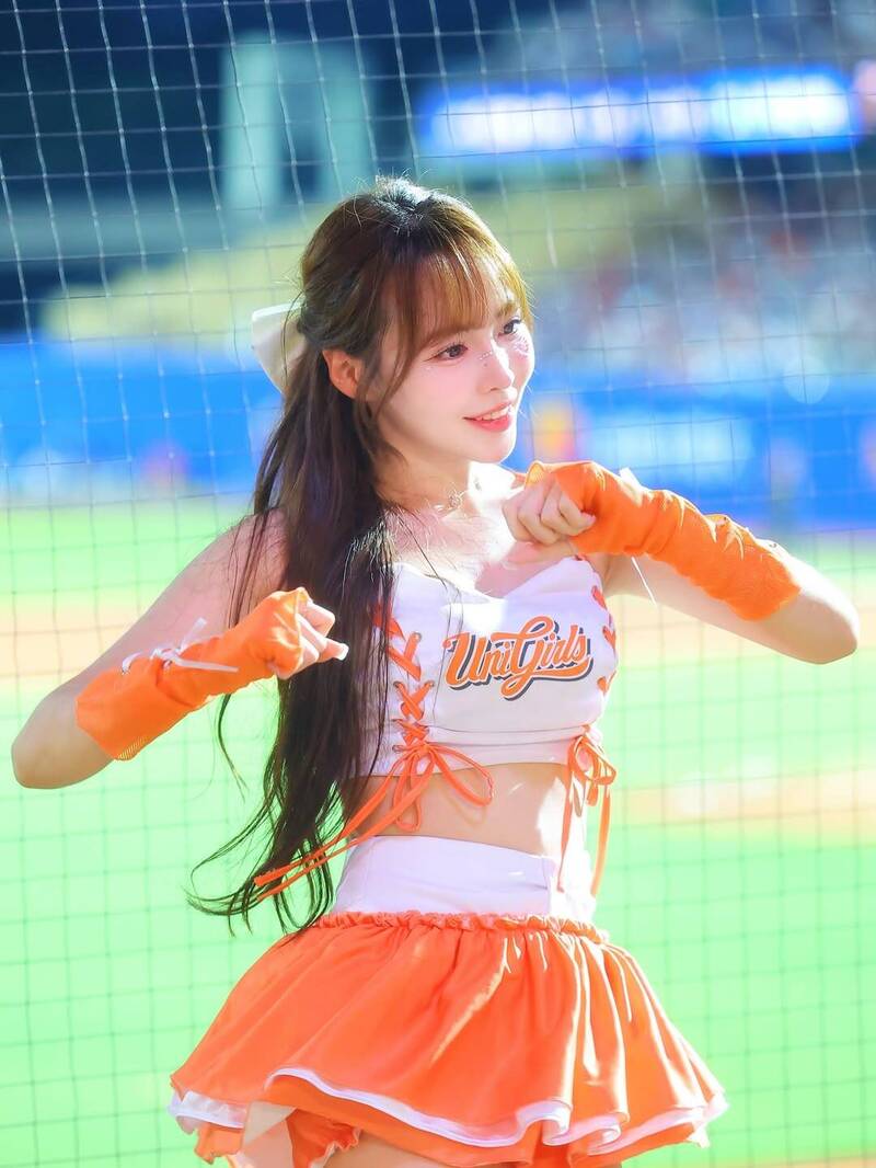 文慧真不想錯失來台的機會，積極吃藥運動調整膝蓋。（翻攝自IG）