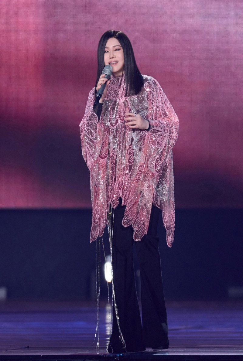 江蕙情人節行蹤曝光！他演唱會每場必到 安太座隔空放閃